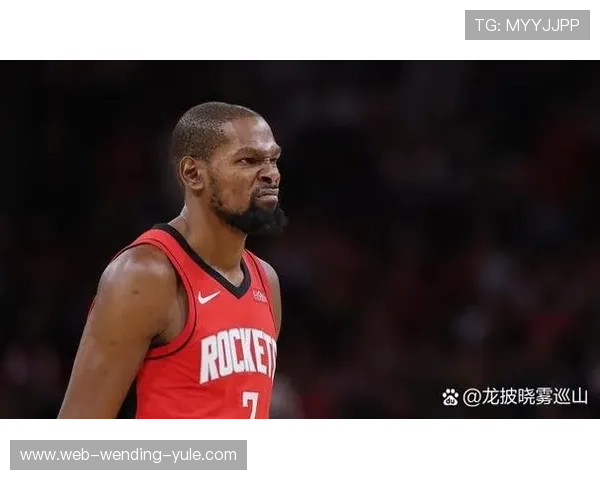 杜兰特布克谁该主导太阳最后一攻 球权再分配背后藏着进攻效率困局